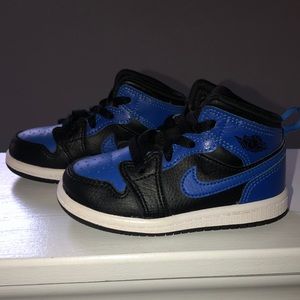 Jordan retro 1’s